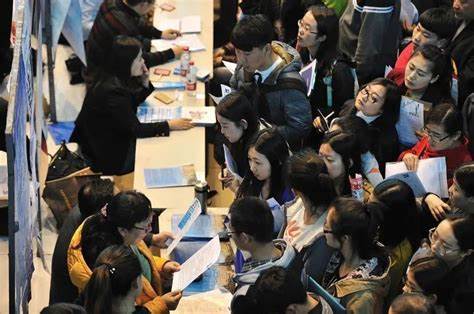 考研成绩知道后，争分夺秒的信息战拉开了帷幕