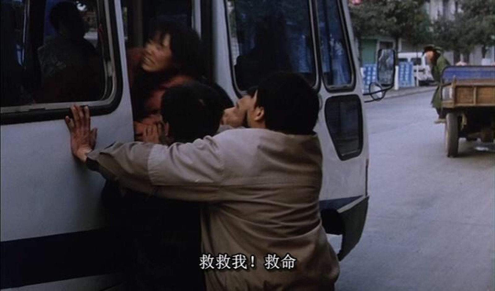 15年后再看《盲山》才懂：被拐卖的女大学生白雪梅为何逃不出大山