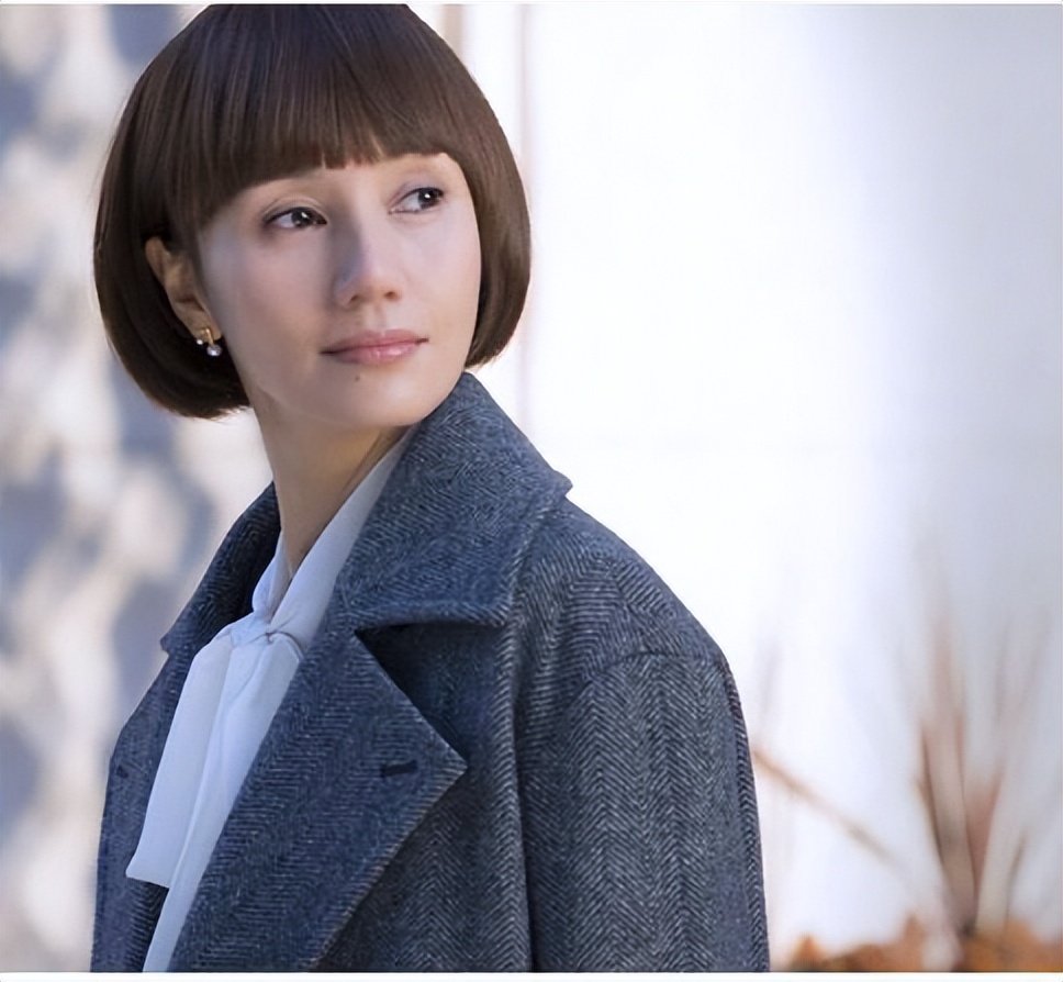 第二名:唐晶(袁泉饰)