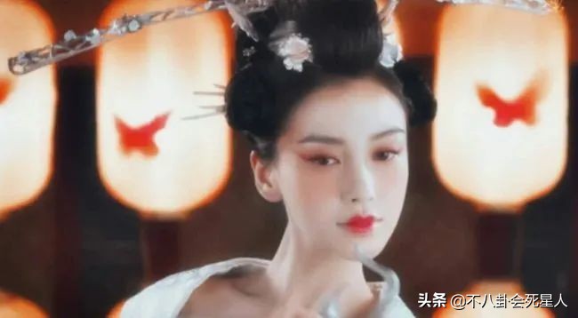 ​静态颜值美到爆，动态暴露五官缺陷，这6位美人只适合看“照骗”