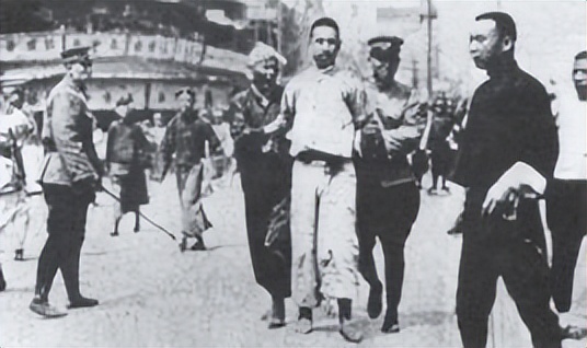 1929年，一男子在上海被枪杀，两年后才知是周恩来下的“绝杀令”