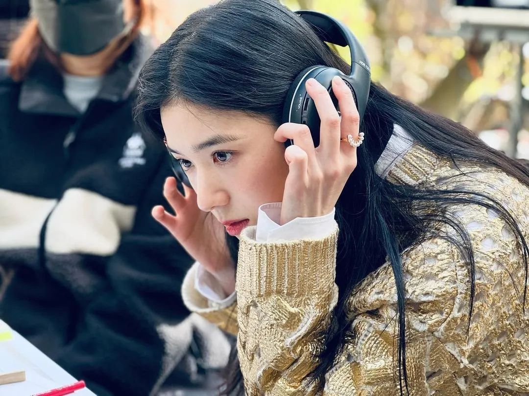 看完《安娜》才知道，不会被讨厌的脸长这样