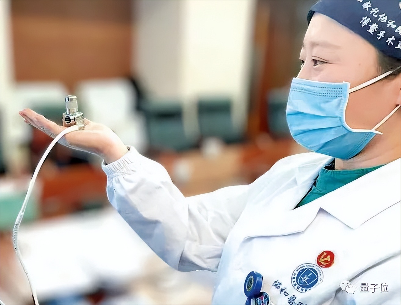 全球最小人工心脏在华中科大完成植入：58岁患者术后精神状态良好