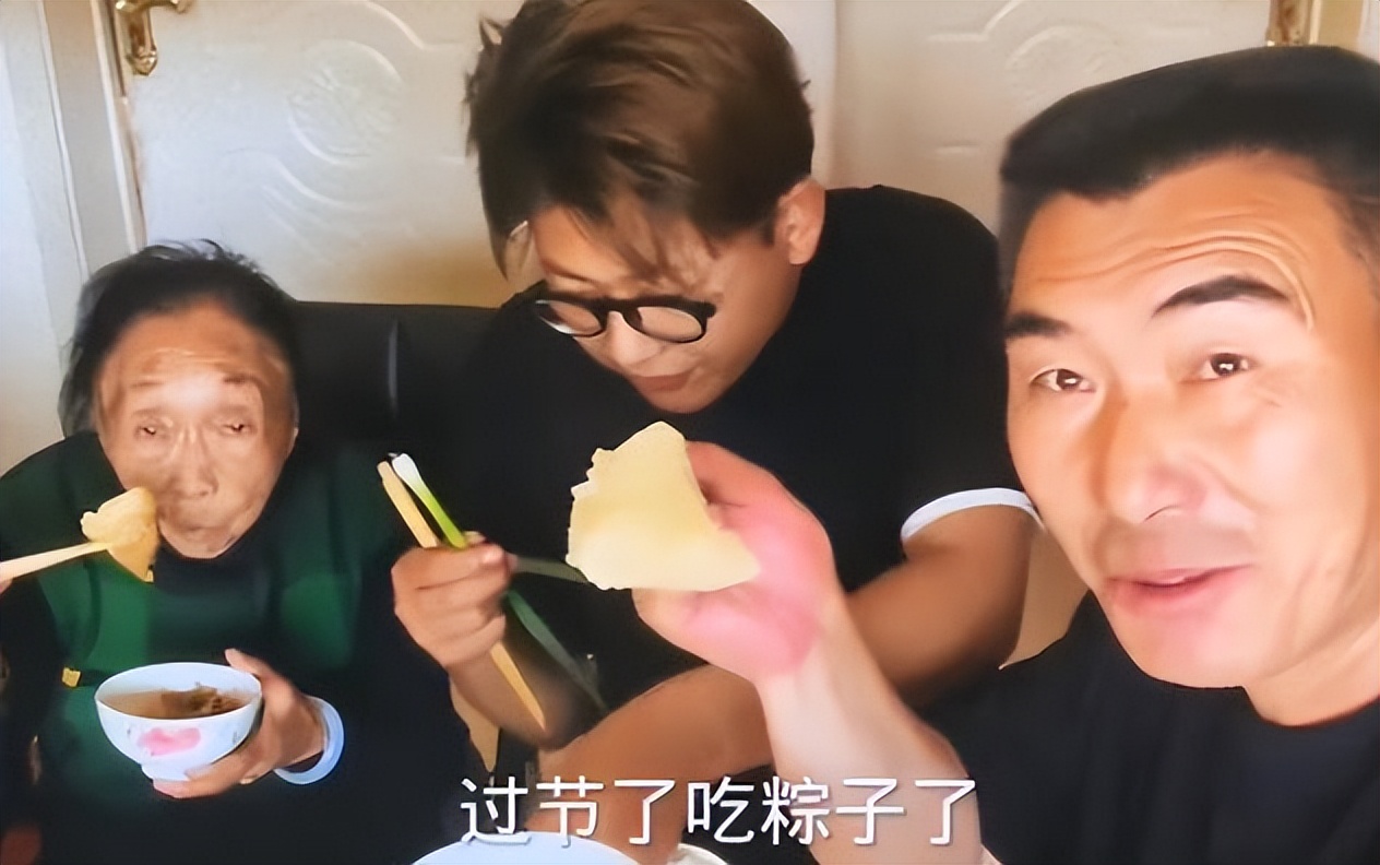 85岁马玉琴晚年凄苦，丈夫却整日大鱼大肉，年收入曝光令人咋舌