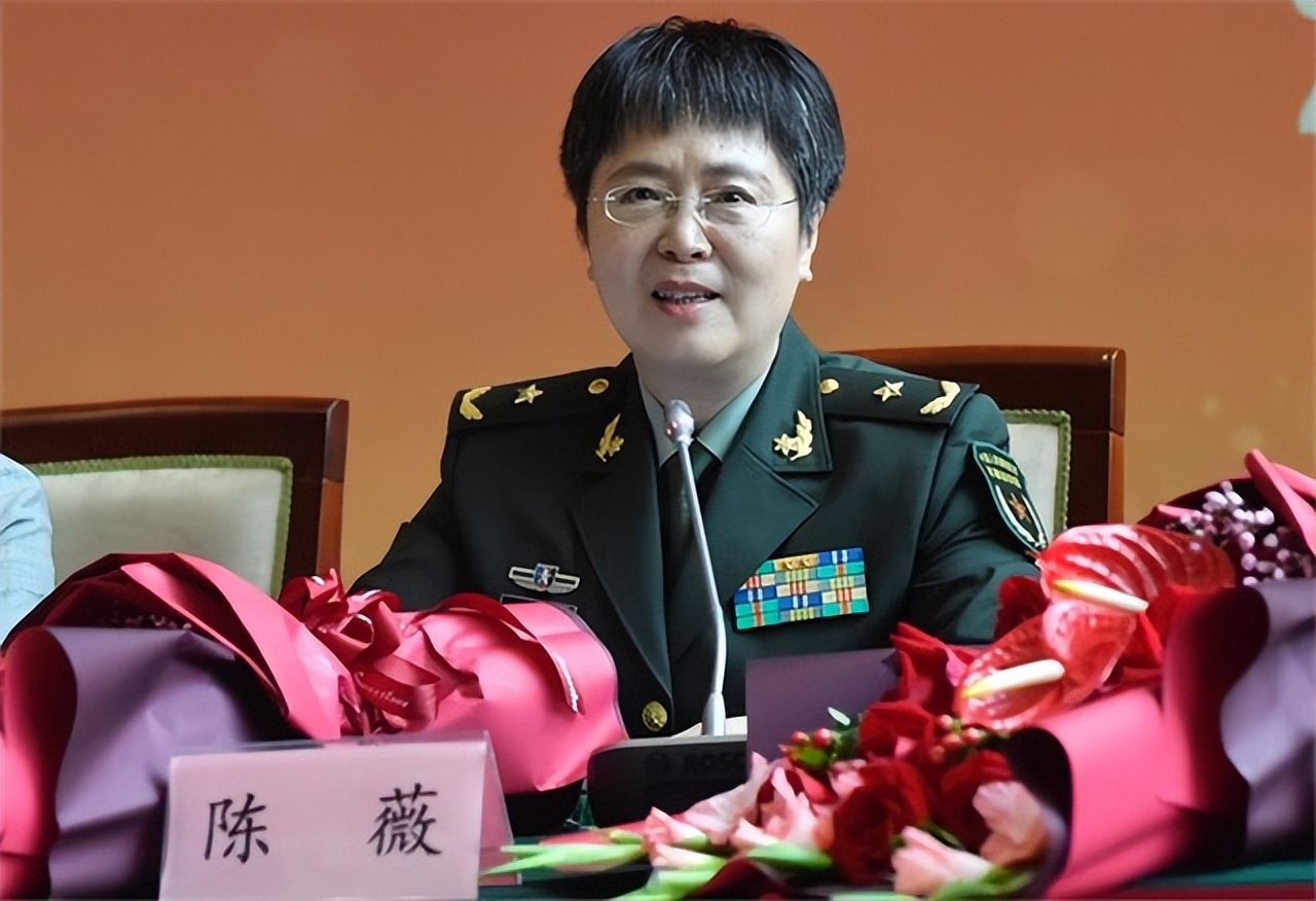 女英雄陈薇，结婚30年没做过家务，丈夫：做家务是对她才能的浪费