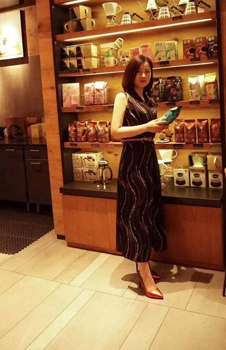 长得貌美如花，衣品一言难尽？不会穿搭真不能怪没钱、不好看