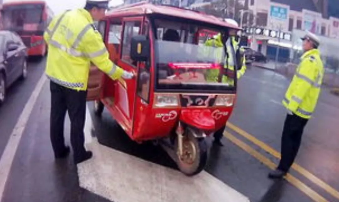 2022年驾驶证有4项“新变化”，其中C1、C2、F照调整大，车主须知