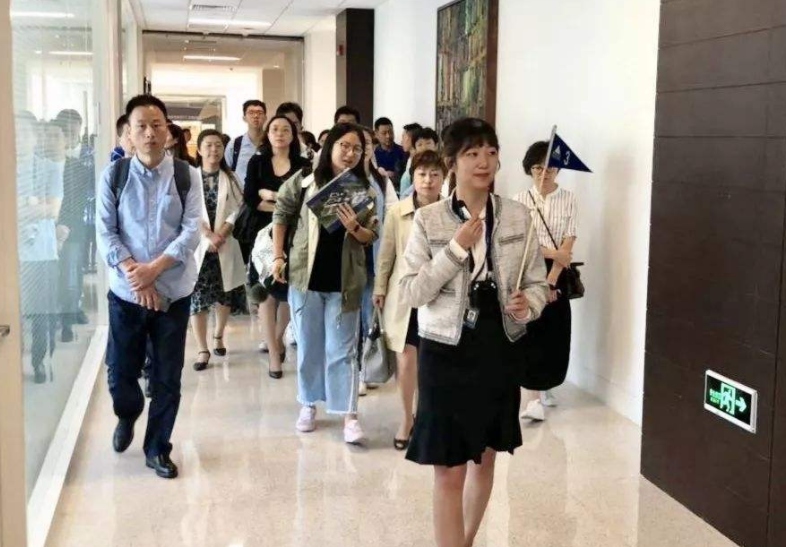 江苏高校金字塔分布图，东大南大平分秋色，河海大学“出人意料”