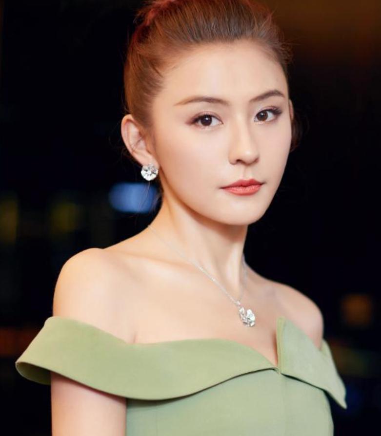 新疆最美女明星图片