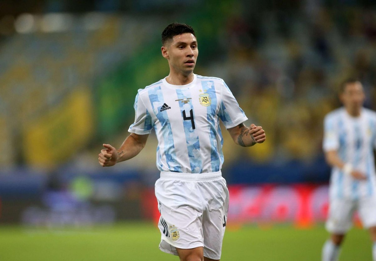 molina)球队:马德里竞技年龄:24国家队上阵次数:19阿根廷于右后卫位置