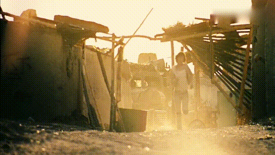 文明都市和蛮荒原野气质冲突，中国版的西部片值得一看