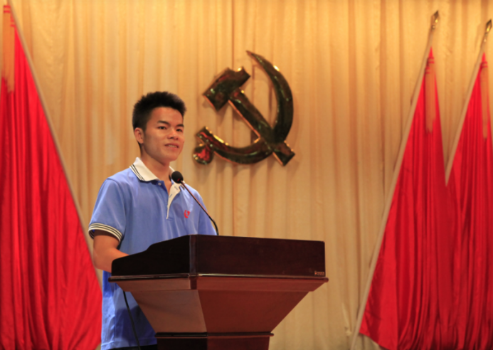 大学生入党有“硬性要求”，看你这三点是否达标？别错过最佳时机