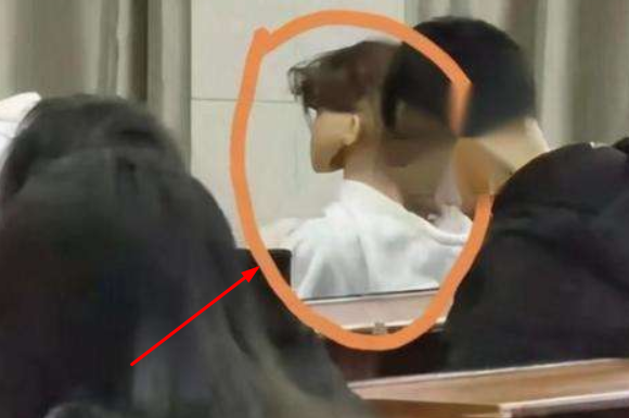 大学老师搞笑讲课网红（甘肃一985大学男生）