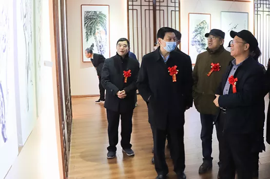 ​“百花迎春”滨州市第二届花鸟画美术作品展开幕