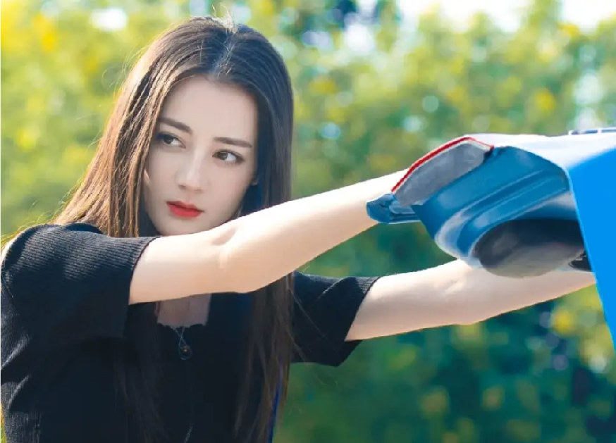 新疆盛产美女！这10位“哈密瓜”女星，充满了“异域风情”