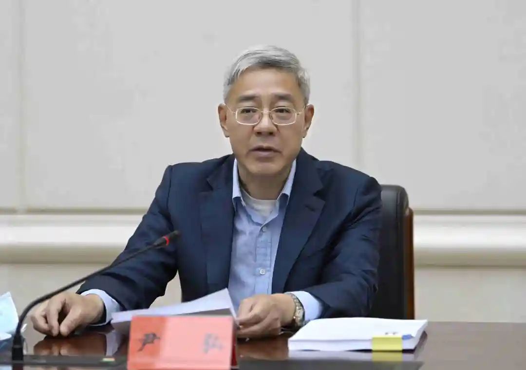 【甘快看】尹弘出席省委宣传思想和意识形态工作领导小组会议并讲话
