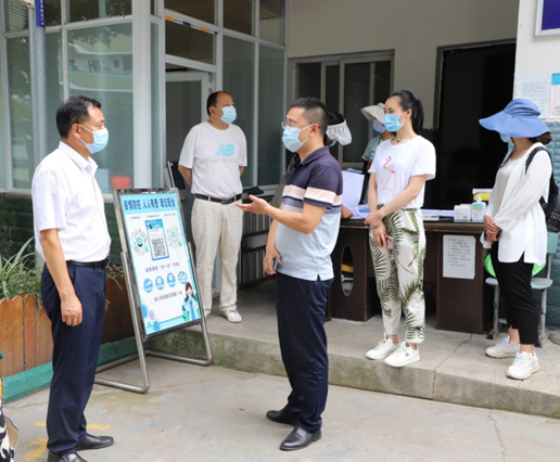 市卫健委吴玉松一行莅临煎茶小学现场指导学校疫情防控工作