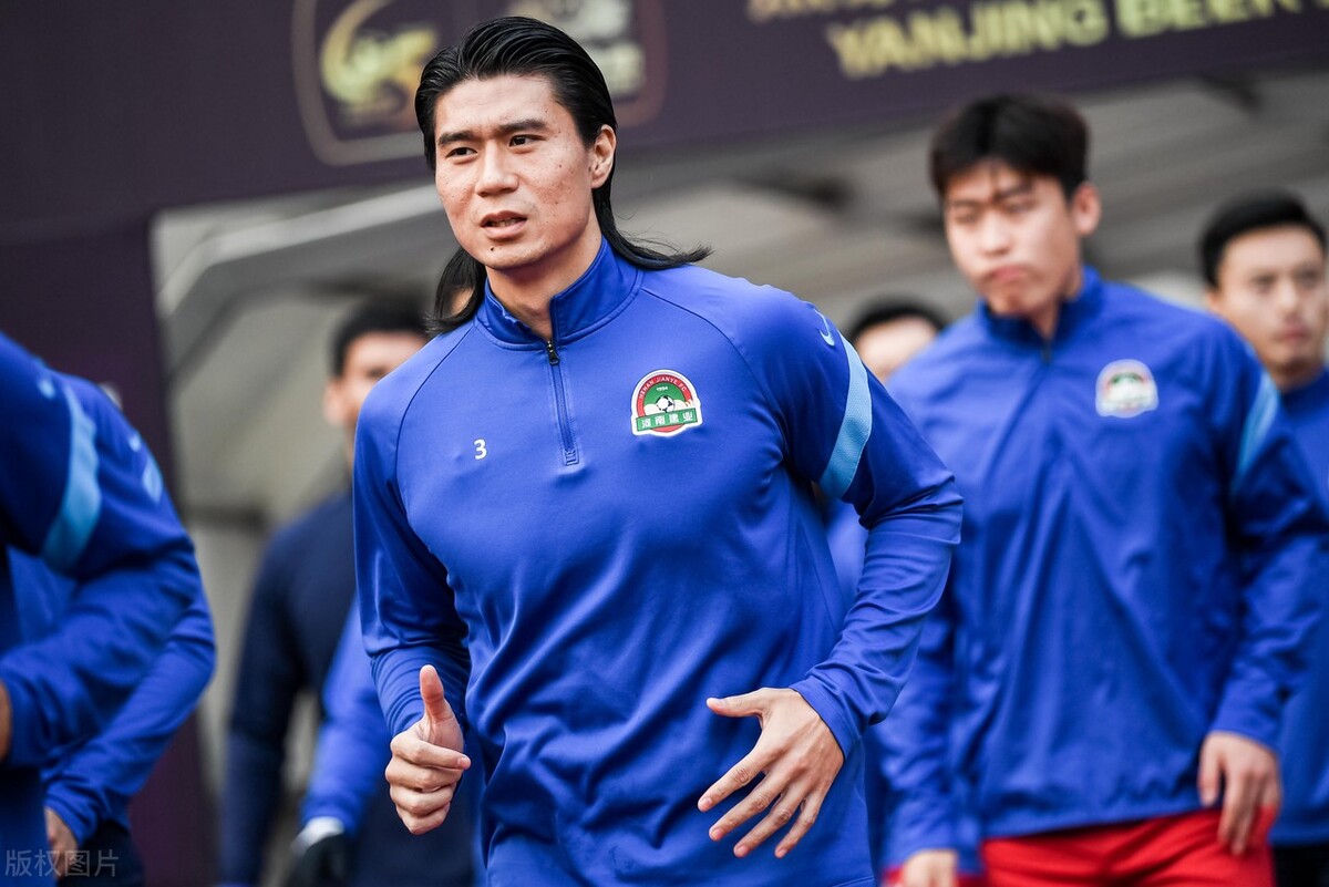 还有两位,但是现在哈维尔手中有:罗歆,顾操,小牛,刘家辉,陈灏等等