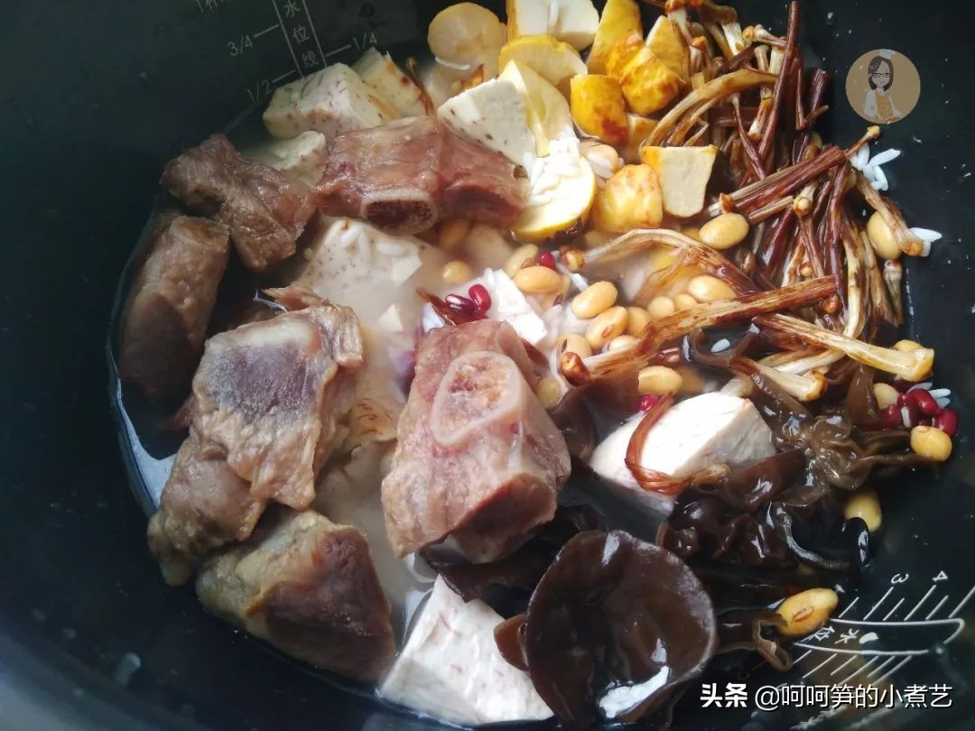 腊八到，香浓黏稠的腊八粥，温暖又治愈，甜党咸党你是哪一党？