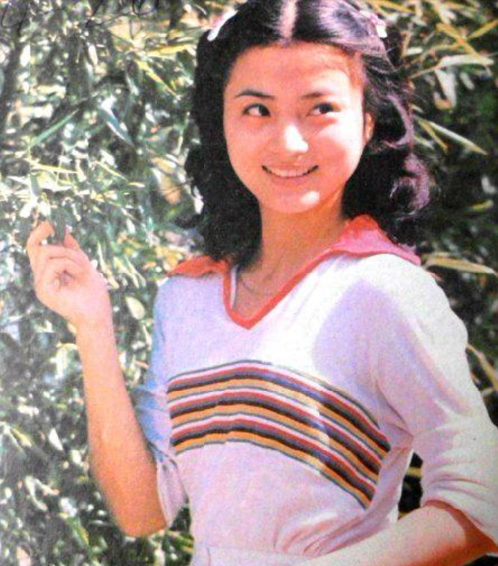 李玲玉：21岁嫁初恋，34岁再嫁犹太富商，和混血儿子的相处很特别