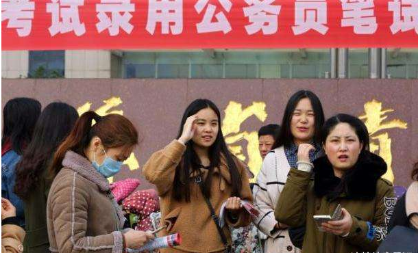 事业单位将实行“车补”？人均薪资上调500，公务员也羡慕不来