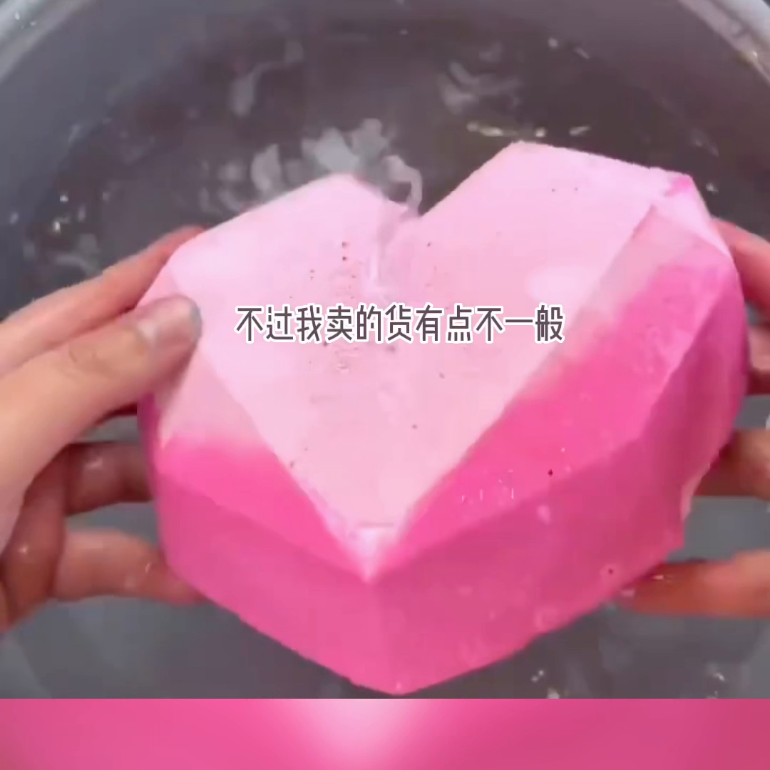 下一秒上门，我在直播间卖鬼观众嘲讽这是智商税