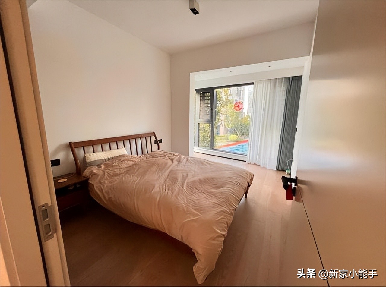 她家120平现代简约风格的新房，全屋装修花了46万，效果不一般