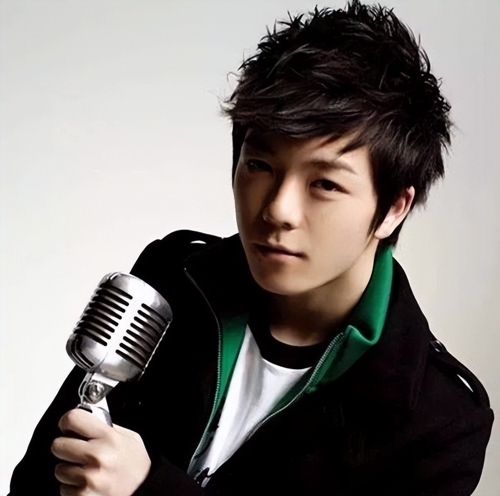 凉了十多年的07届快男终于再就业,这些年他们都经历了些什么?