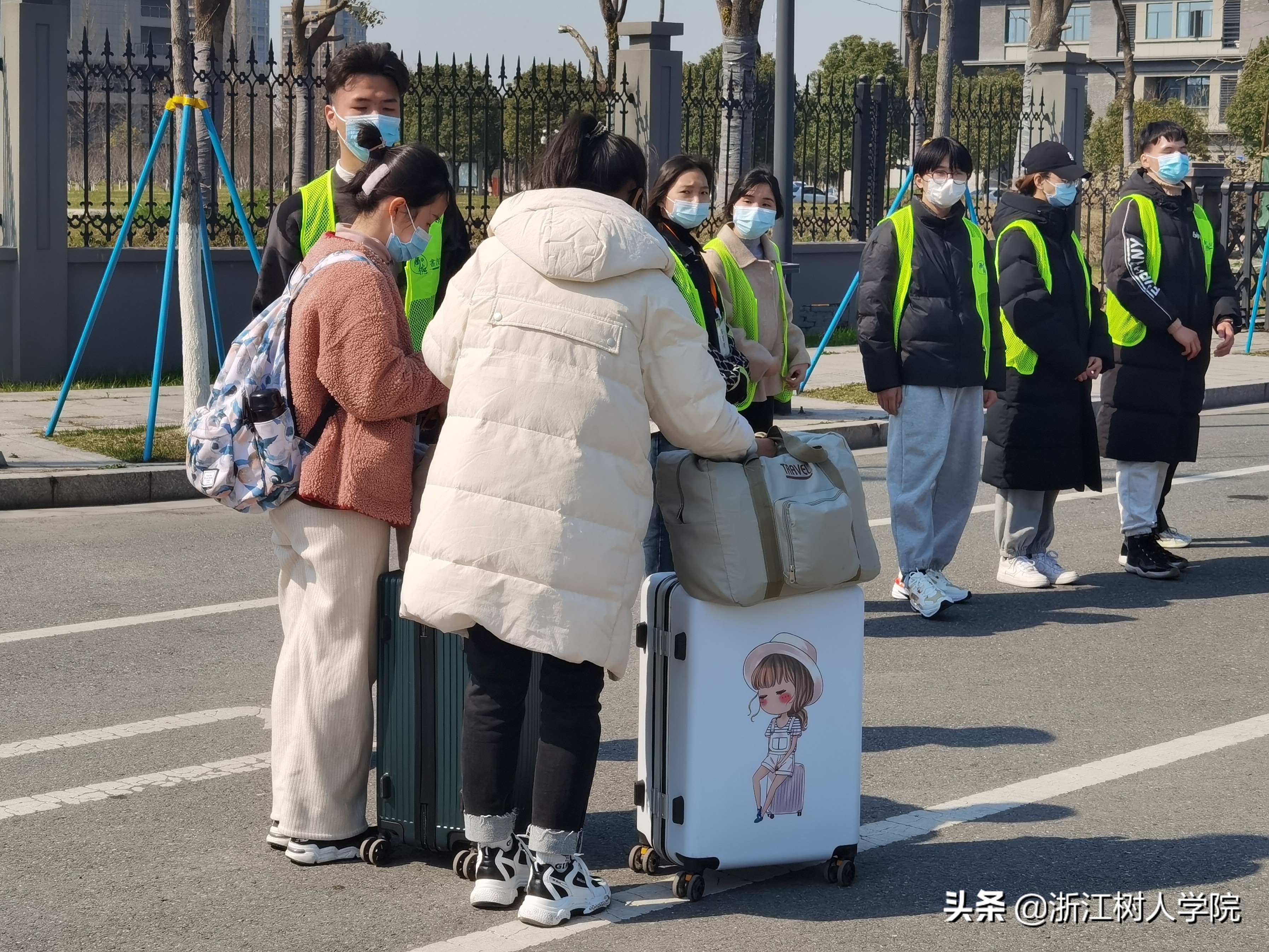 开学日｜春暖花开，新学期新征程，元气满满回树人