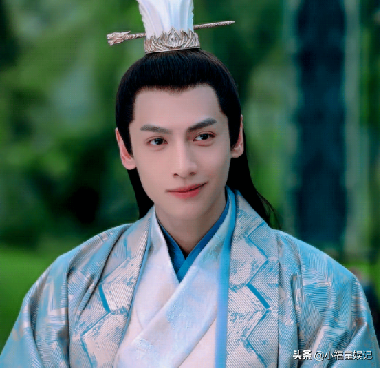 盘点“歪嘴杀”的13位明星，个个惊艳到糖分超标，帅到心坎里了