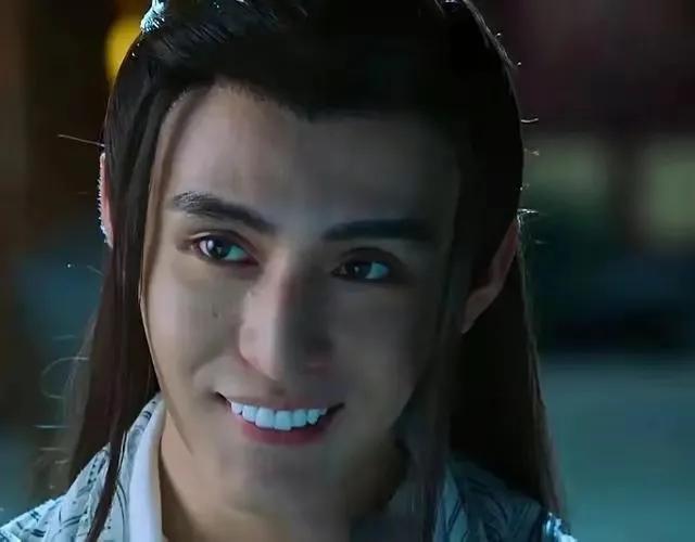 改造前平平无奇，改造后秒变男神，4位男星的“改头换命”惊呆人