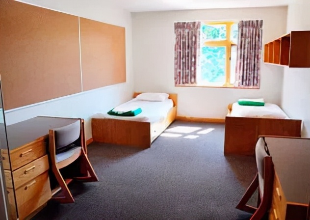 要不要送孩子去加拿大读高中？留学一年费用是多少？