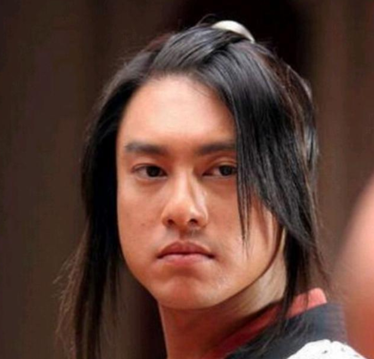 惨遭“颜压”的男一号有多惨？有人被嘲10多年，有人至今是表情包