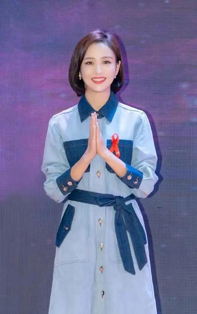 佟丽娅短发，气质优雅、清新靓丽、温婉迷人、明艳动人，太美了