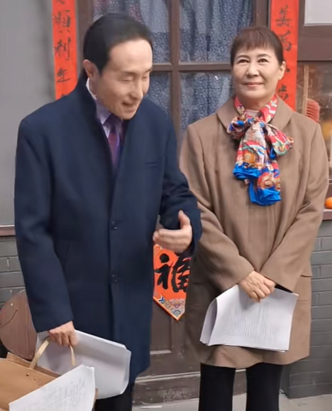 《地下交通站》等作品封神,前面我们提到的《闲人马大姐》和《东北