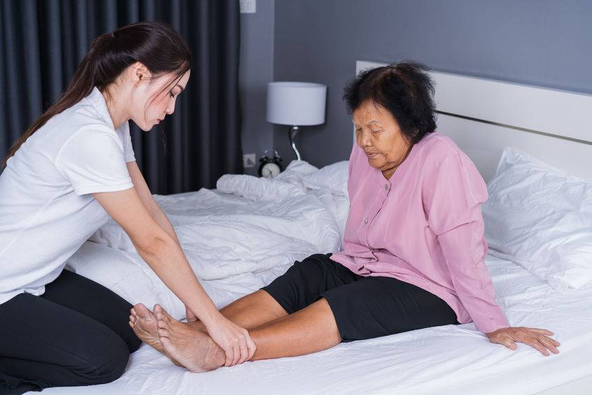 身体关节总咔咔响？医生：若伴随这种情况，或是疾病表现，需警惕