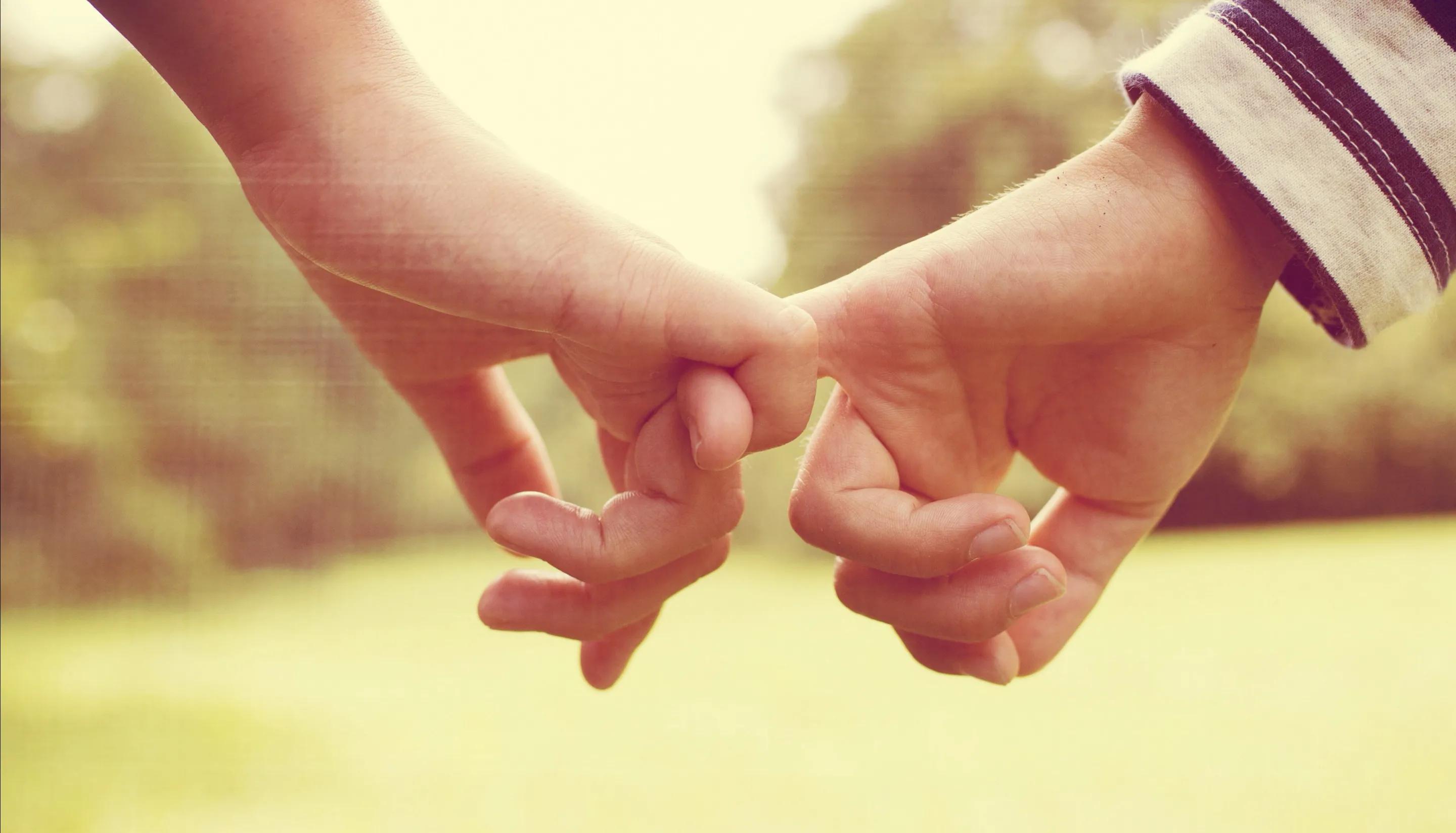 2018年，老太太化身少女与丈夫网恋骗200万，男子：报警，离婚