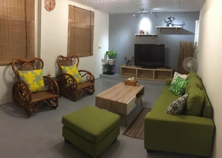 租屋族爆改农村破旧老屋，客厅瞬间有颜，房东都想收回