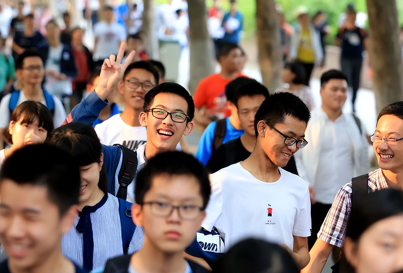 假如高考“统一试卷”，哪个省份的考生最开心？首都北京黯然神伤