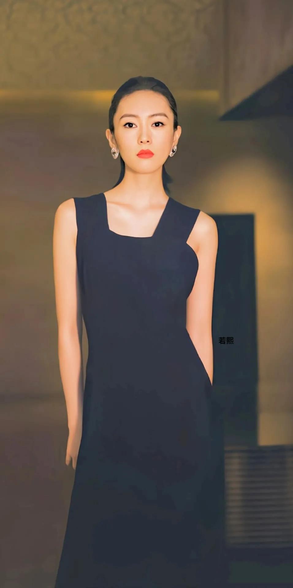 央视节目主持人张蕾1