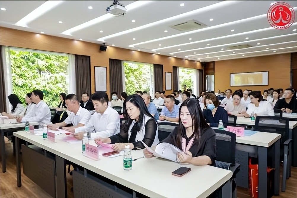 汕头职协换届大会圆满举行