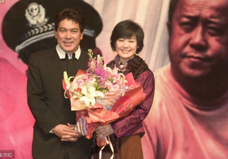 演员丛珊：嫁法国人惨淡离婚，带着儿子再婚嫁导演终获幸福