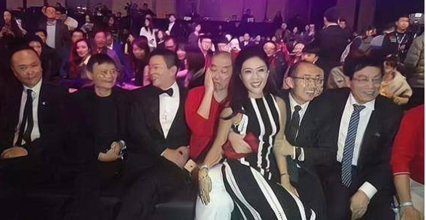 从“时尚女魔头”到“过气主编”，苏芒到底经历了什么？