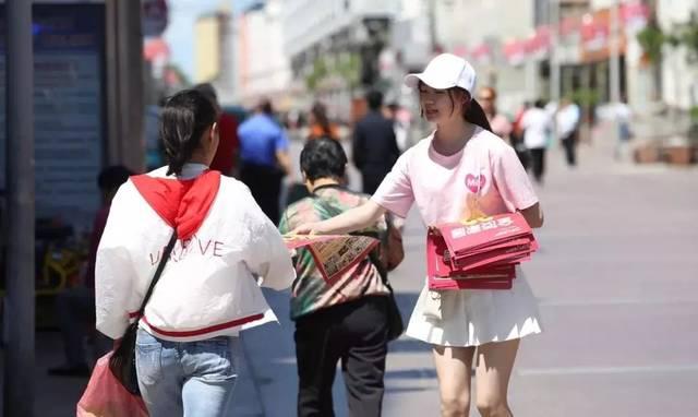 各方媒体点名批评广东4所高校，毕业证宛如白纸，家长需谨慎报考