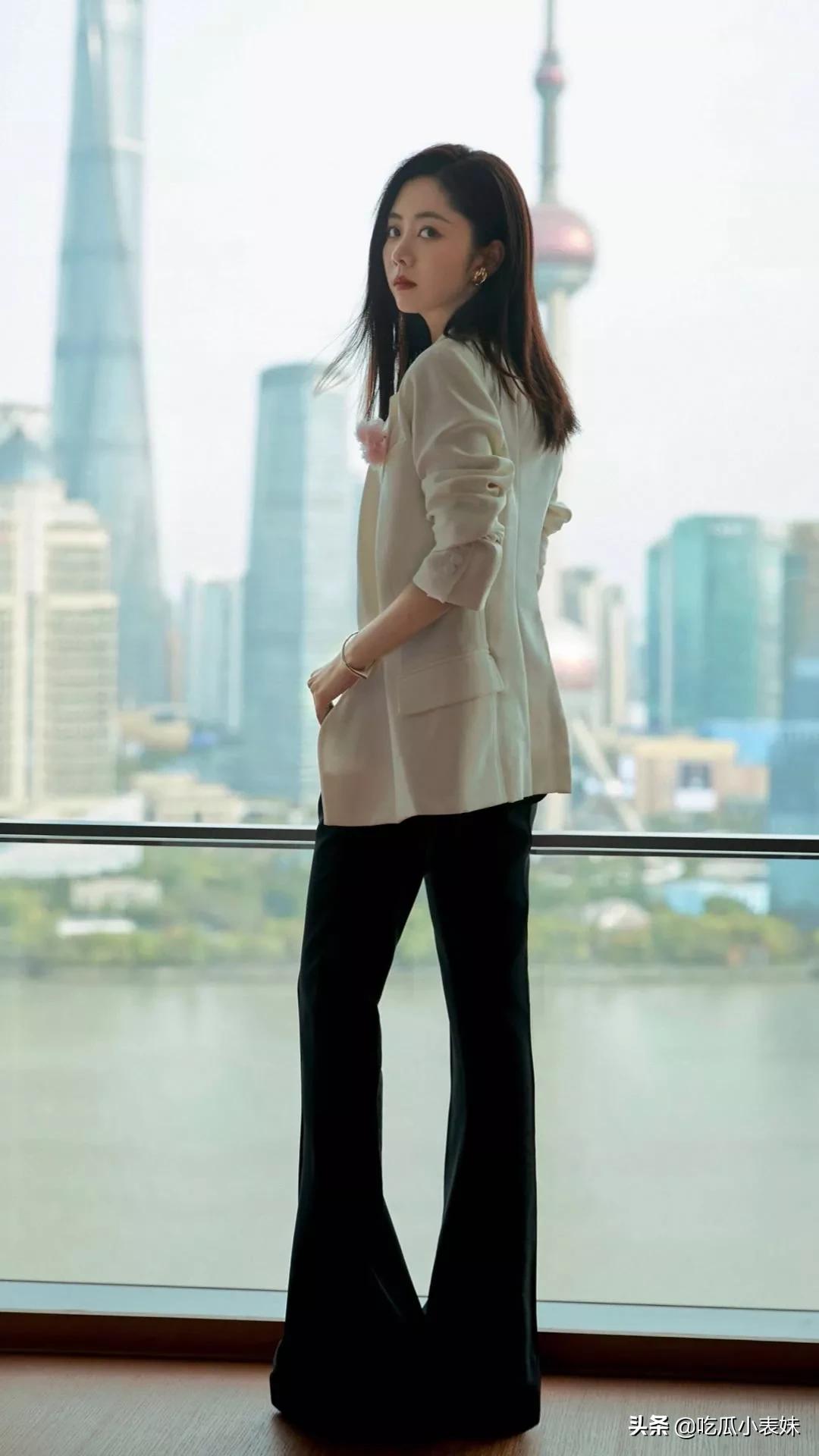 谭松韵，迷人的娃娃脸，甜美可爱