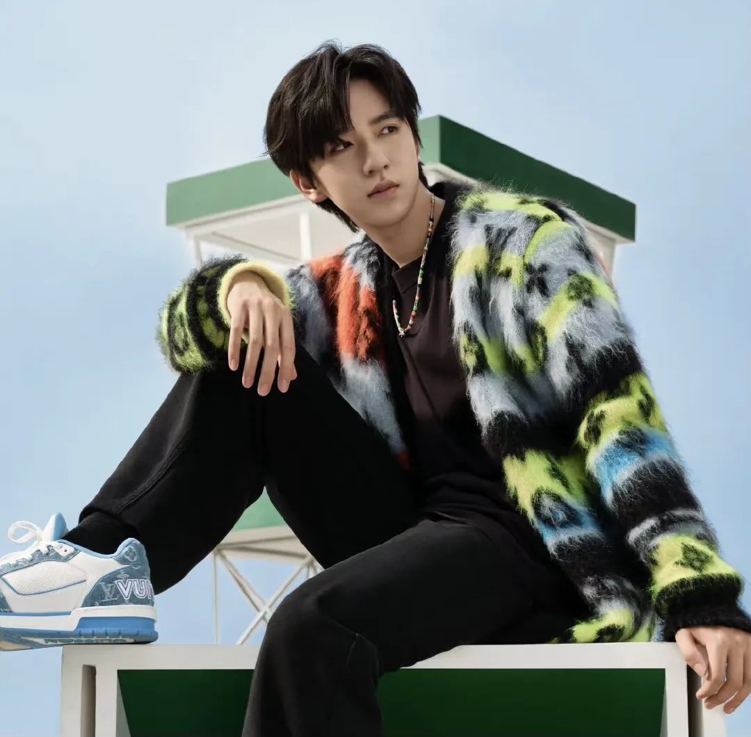 《星汉灿烂》带头磕cp？贺峻霖营销楼内211？