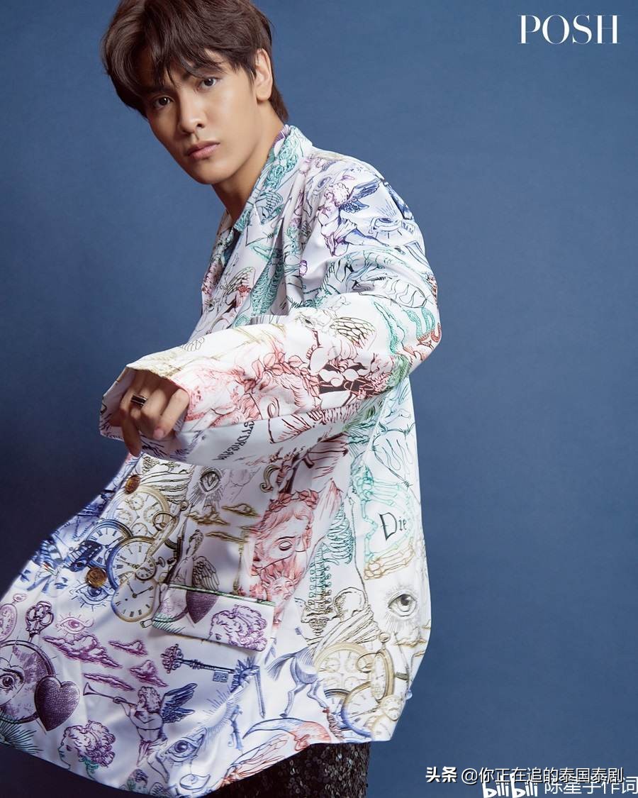 泰剧《星空恋人》钟阿晨JoongArchen和DunkNatachai新杂志少年风