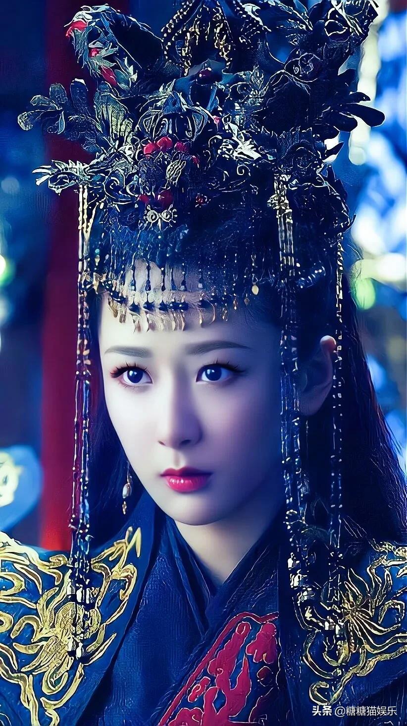 杨紫：清纯甜美，靓丽多姿