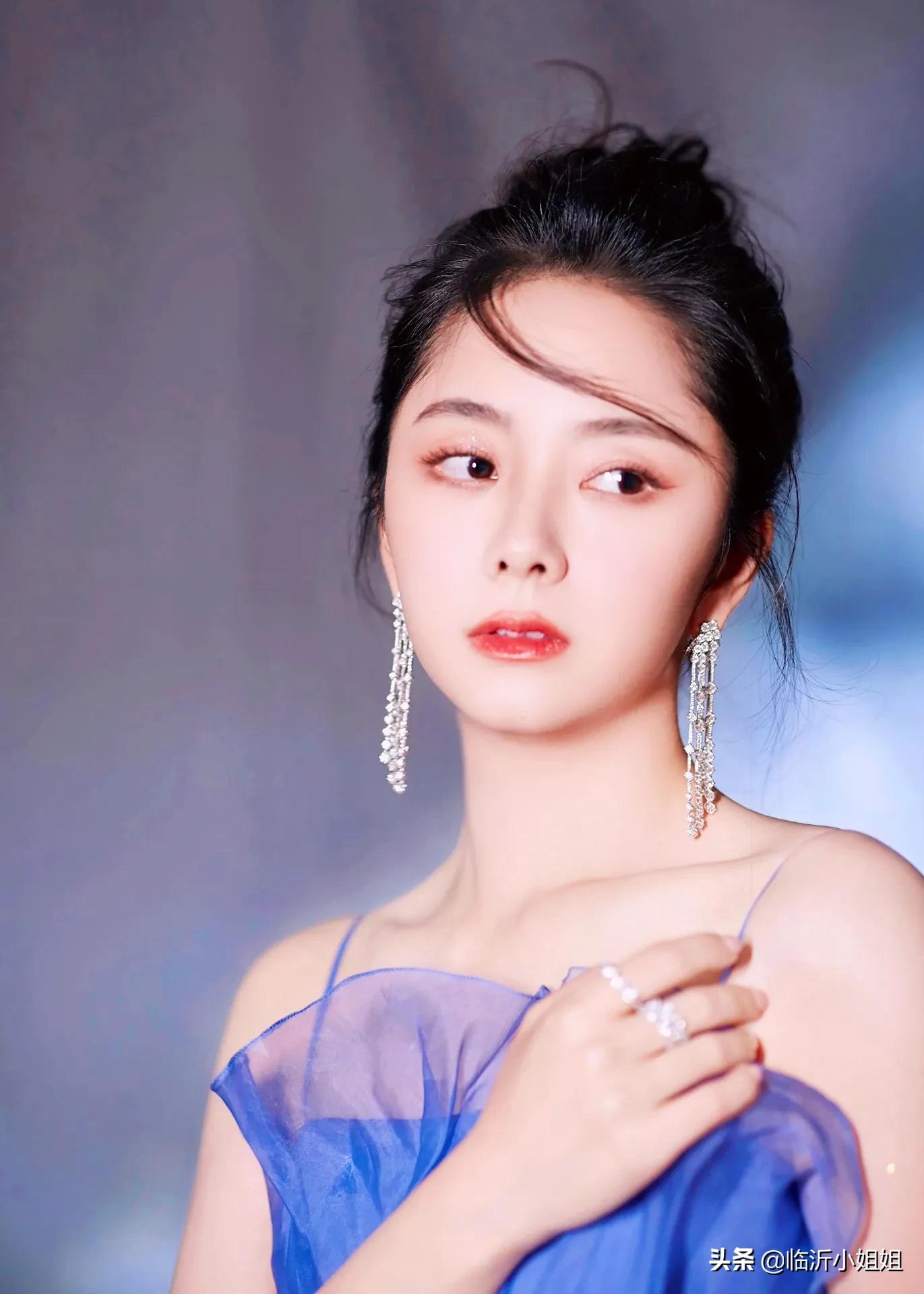 谭松韵，甜美可爱的精致美少女，灵动唯美的气息扑面而来