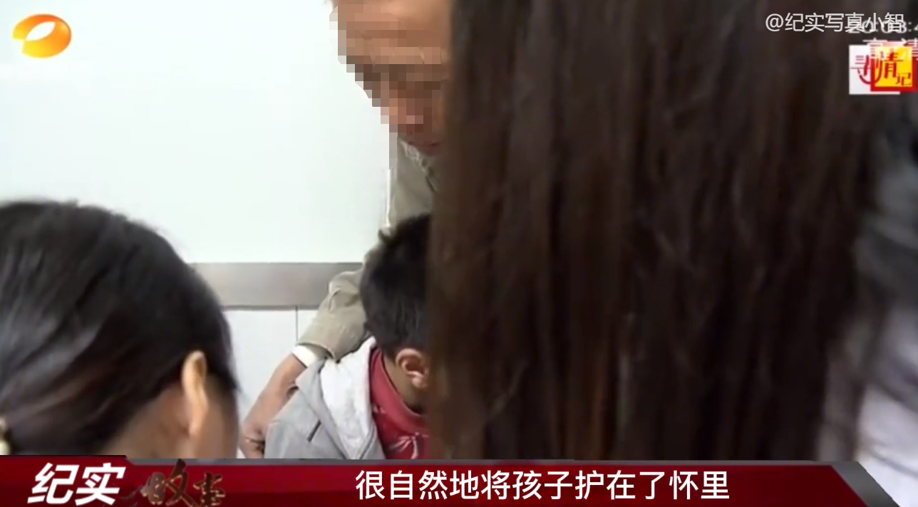 男子去世获赔60万，前妻带娃分钱，公公拿出亲子鉴定：不是亲生的